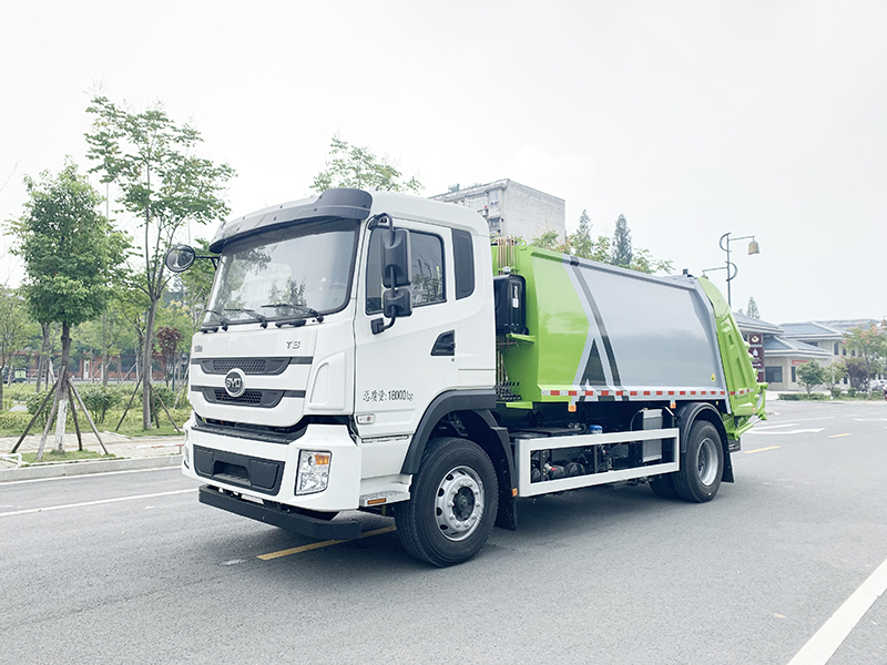 垃圾車在轉(zhuǎn)彎時(shí)需注意哪些問(wèn)題